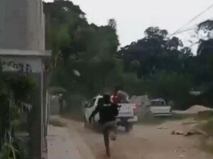 Emboscó a agentes de Migración en Villa Mella y termina arrestado por la Policía